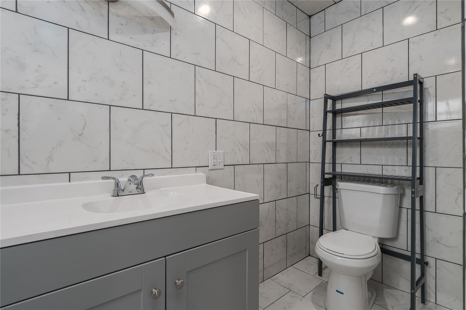 332 48th Street Court W