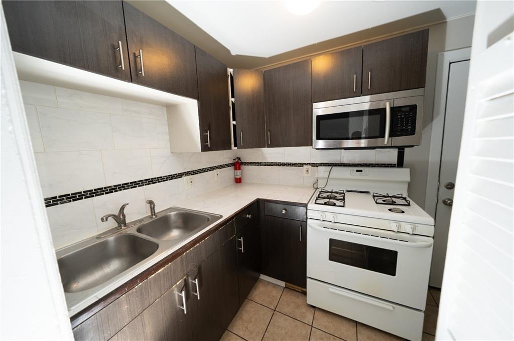 1316 Admiral Boulevard