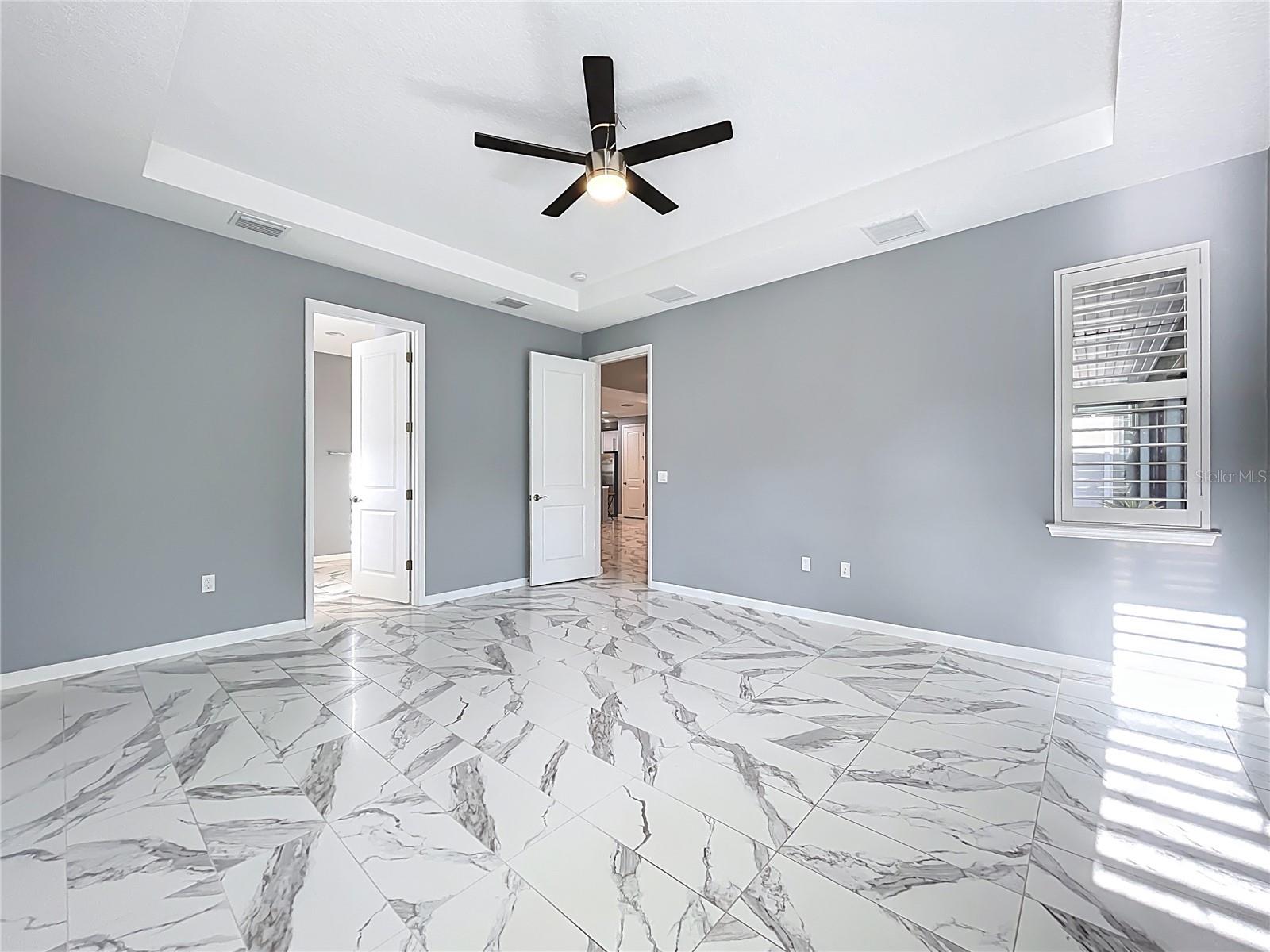 295 Northcote Court