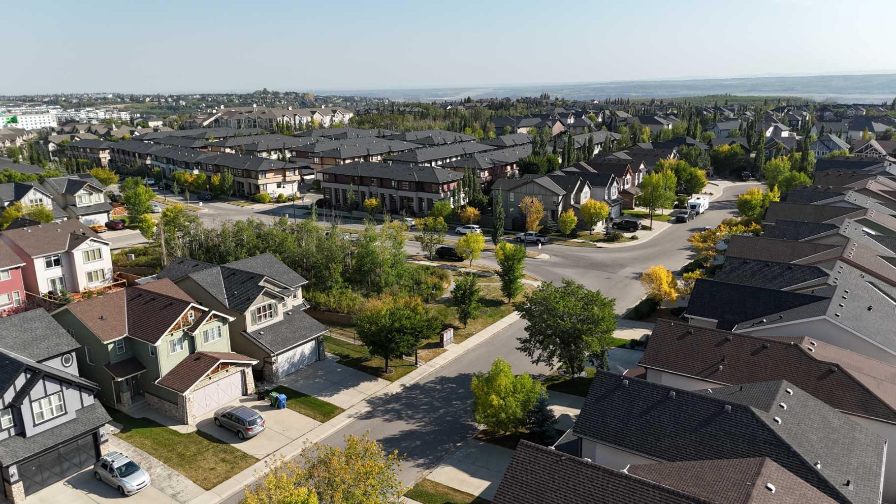 36 Aspen Hills Close SW