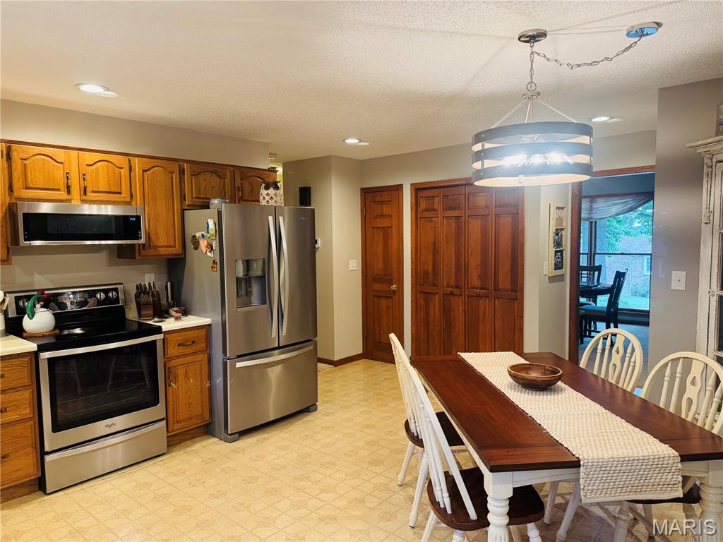 4141 Windmere Drive