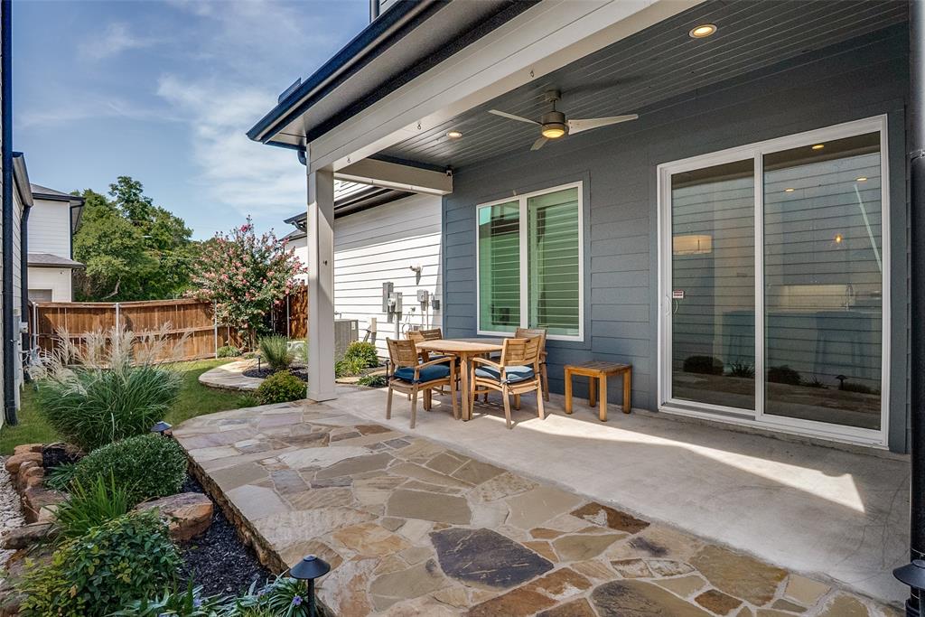 2216 Scenic Bluff Drive