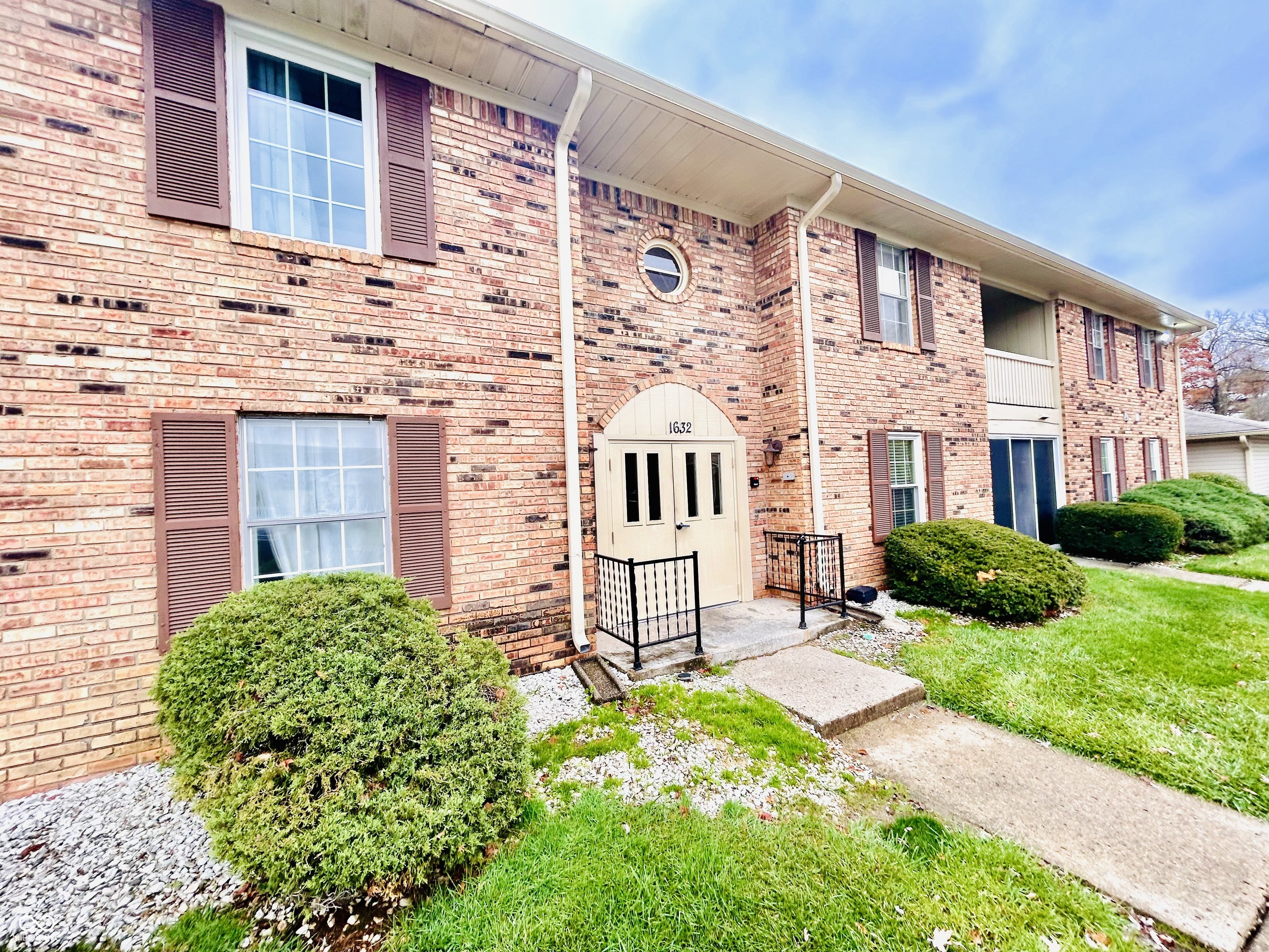1632 Wellesley Court 6