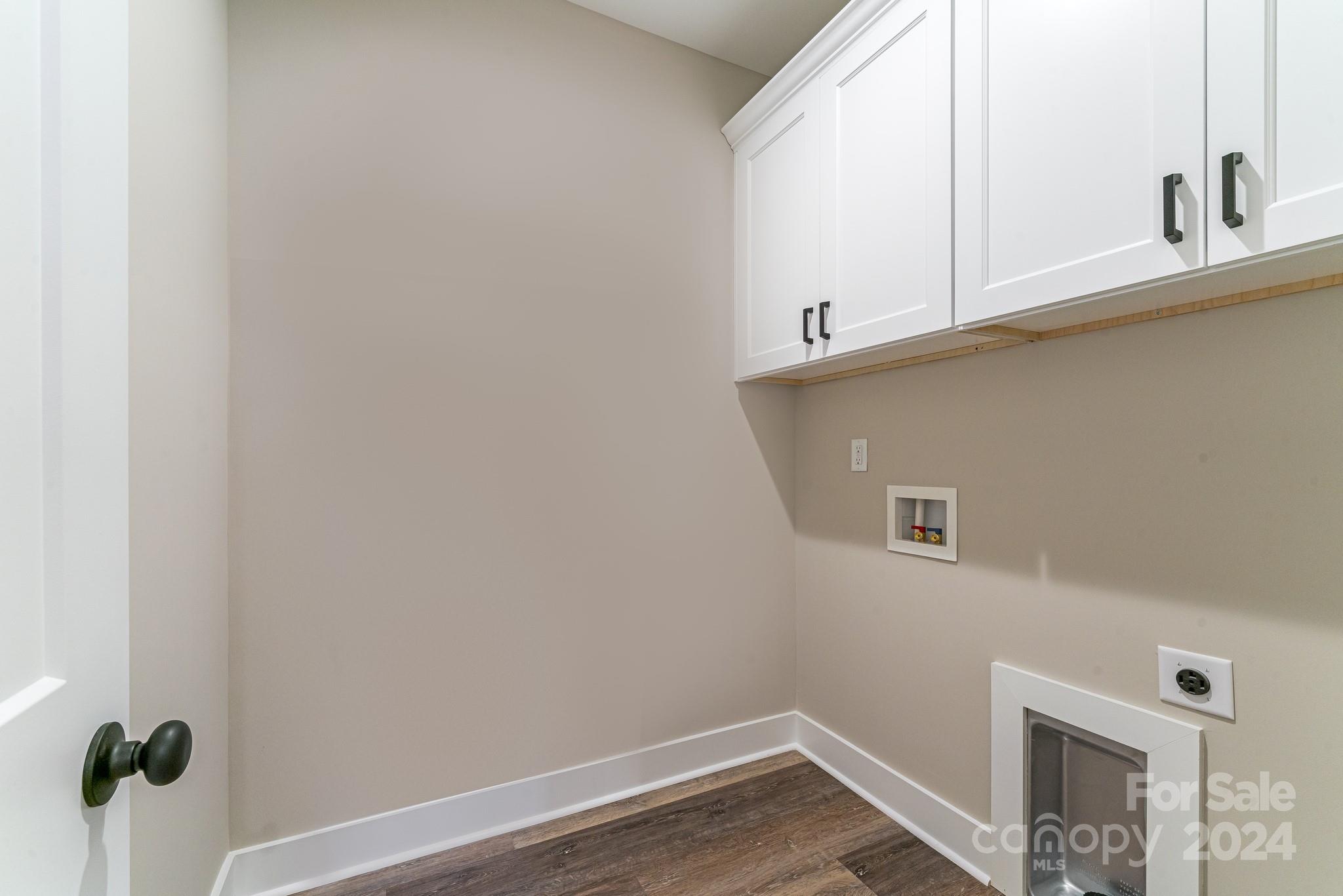 27687 Taylor Lane