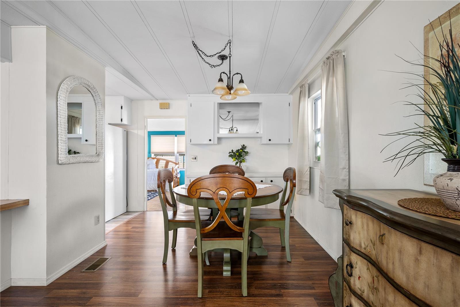 5619 Bayshore Road 417