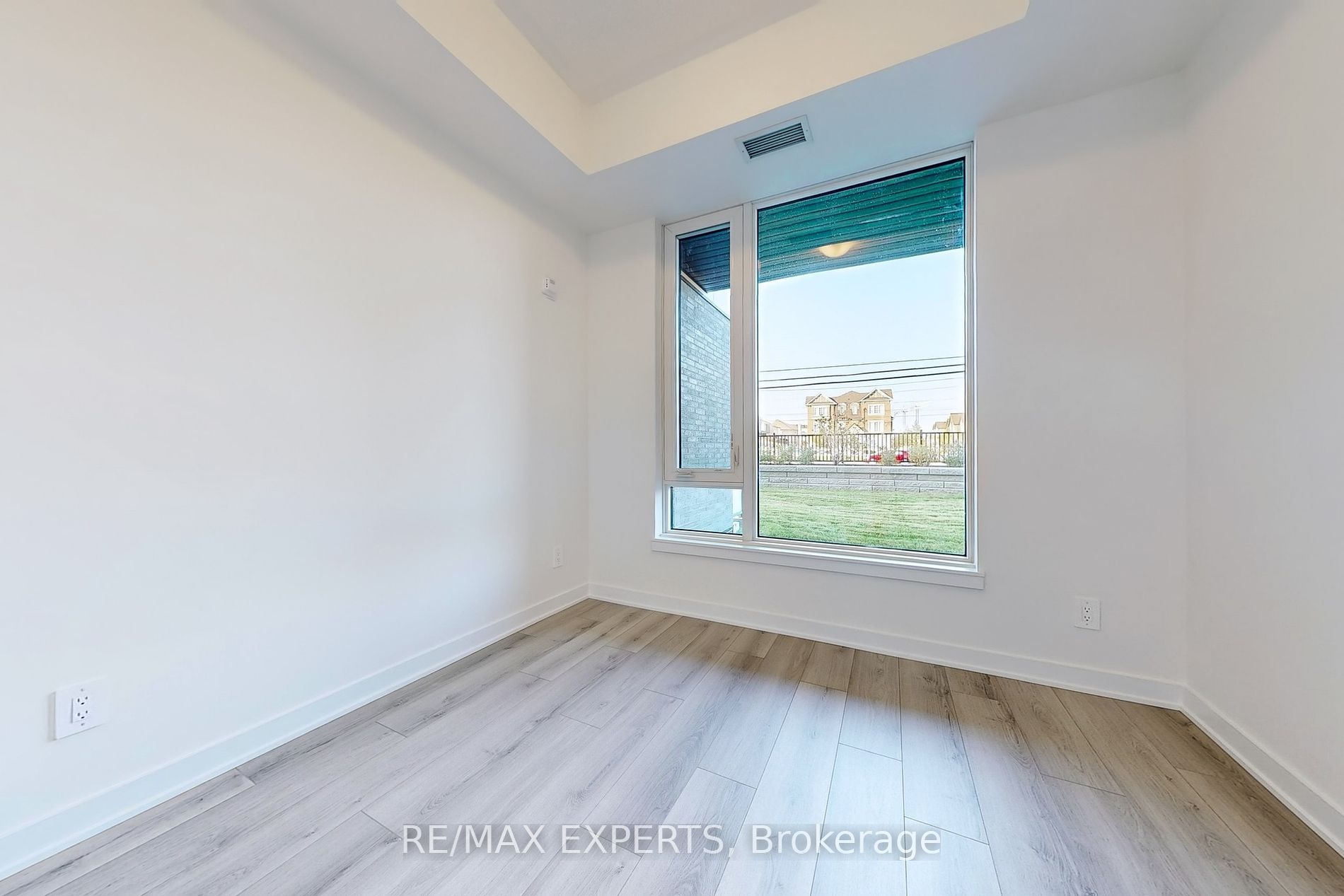 1440 Clarriage Crt 106