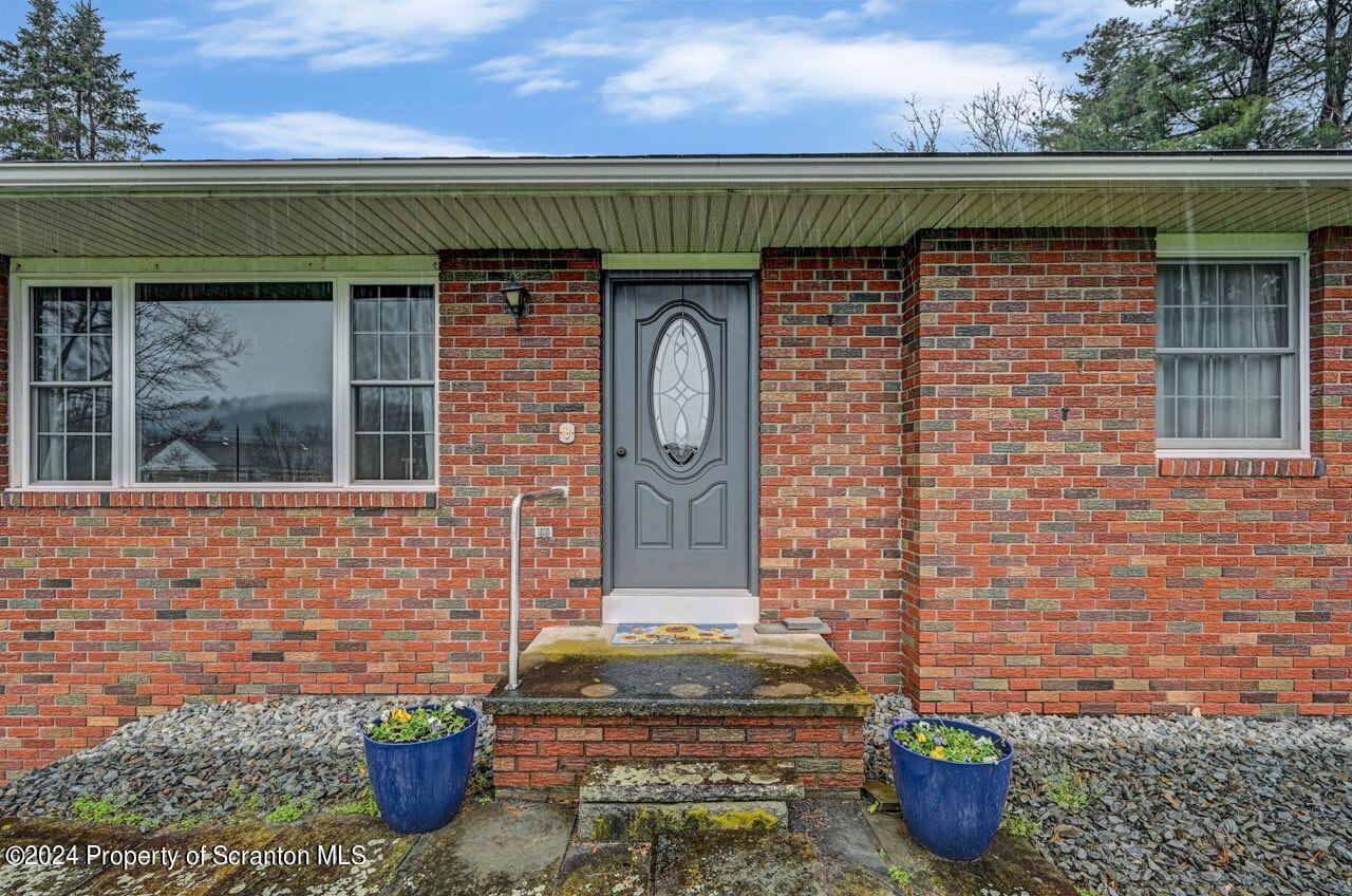 325 Schoolhouse Hill Road