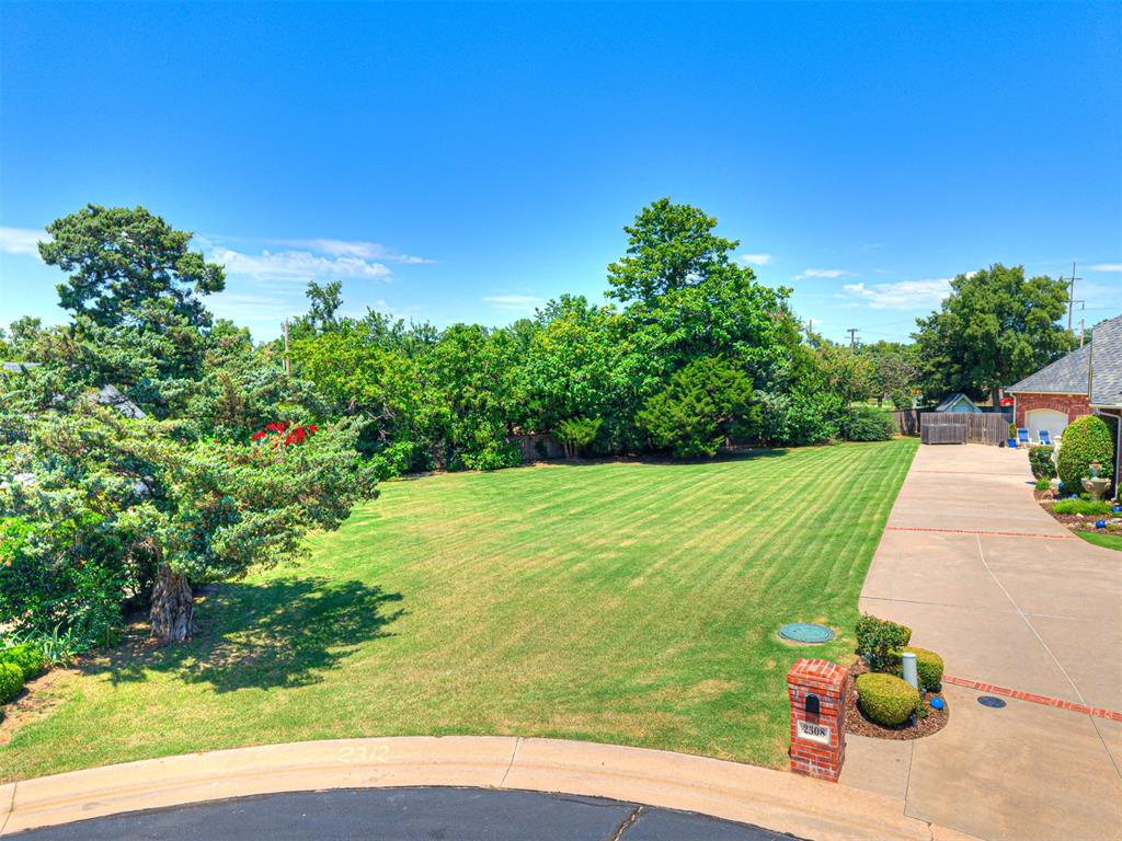 2312 Overholser Court