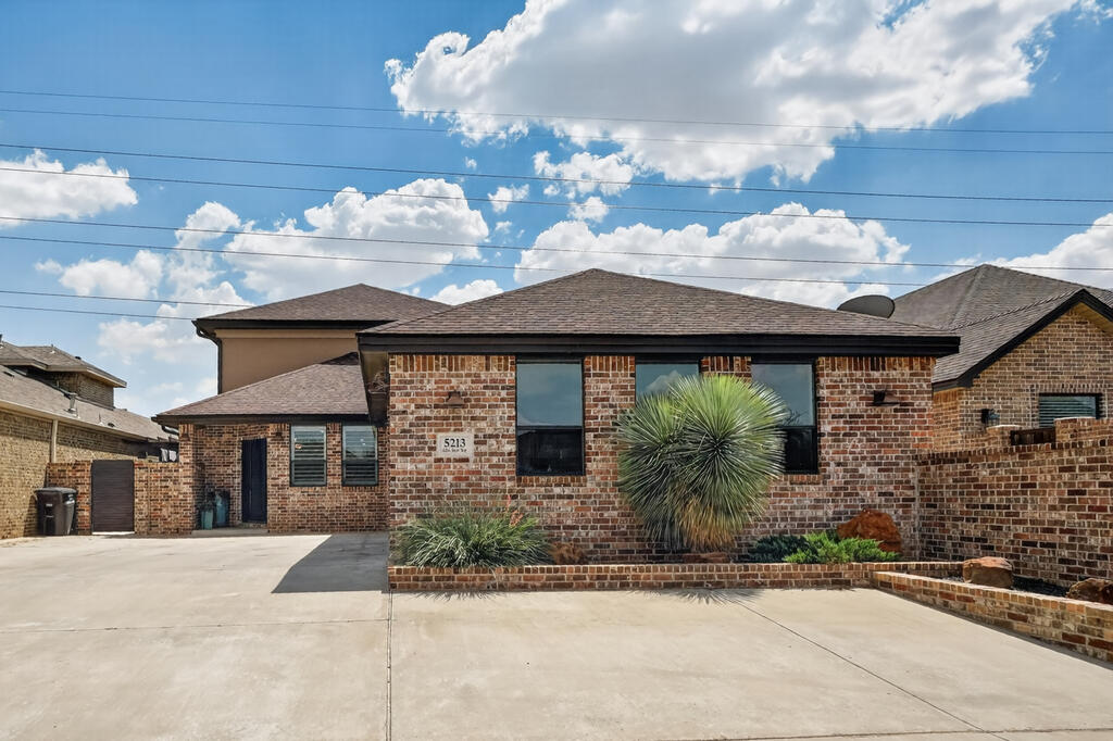 Beautiful two-story home offering 3 bedrooms, 2.5 bathrooms, approximately 3,574 sq. ft., and a 3-car attached garage. The primary suite includes a walk-in closet, dual sinks, separate tub, and walk-in shower. Two additional bedrooms provide generous living and closet space. Enjoy the low-maintenance backyard with a covered patio. Additional features include high ceilings, blinds, gas fireplace, and an indoor utility room. Buyer to verify all measurements, schools, taxes, and other property