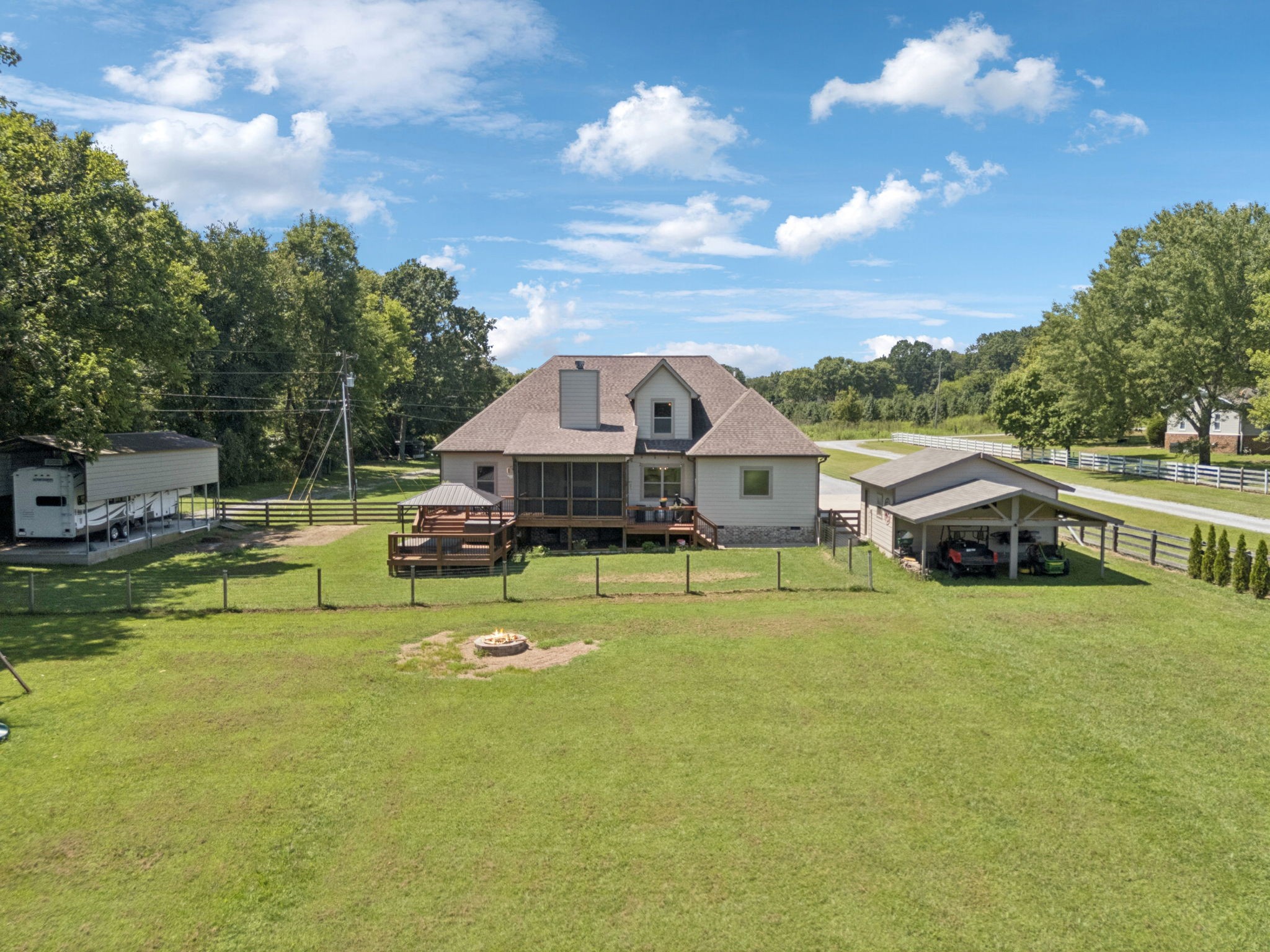 5325 Se Tater Peeler Rd