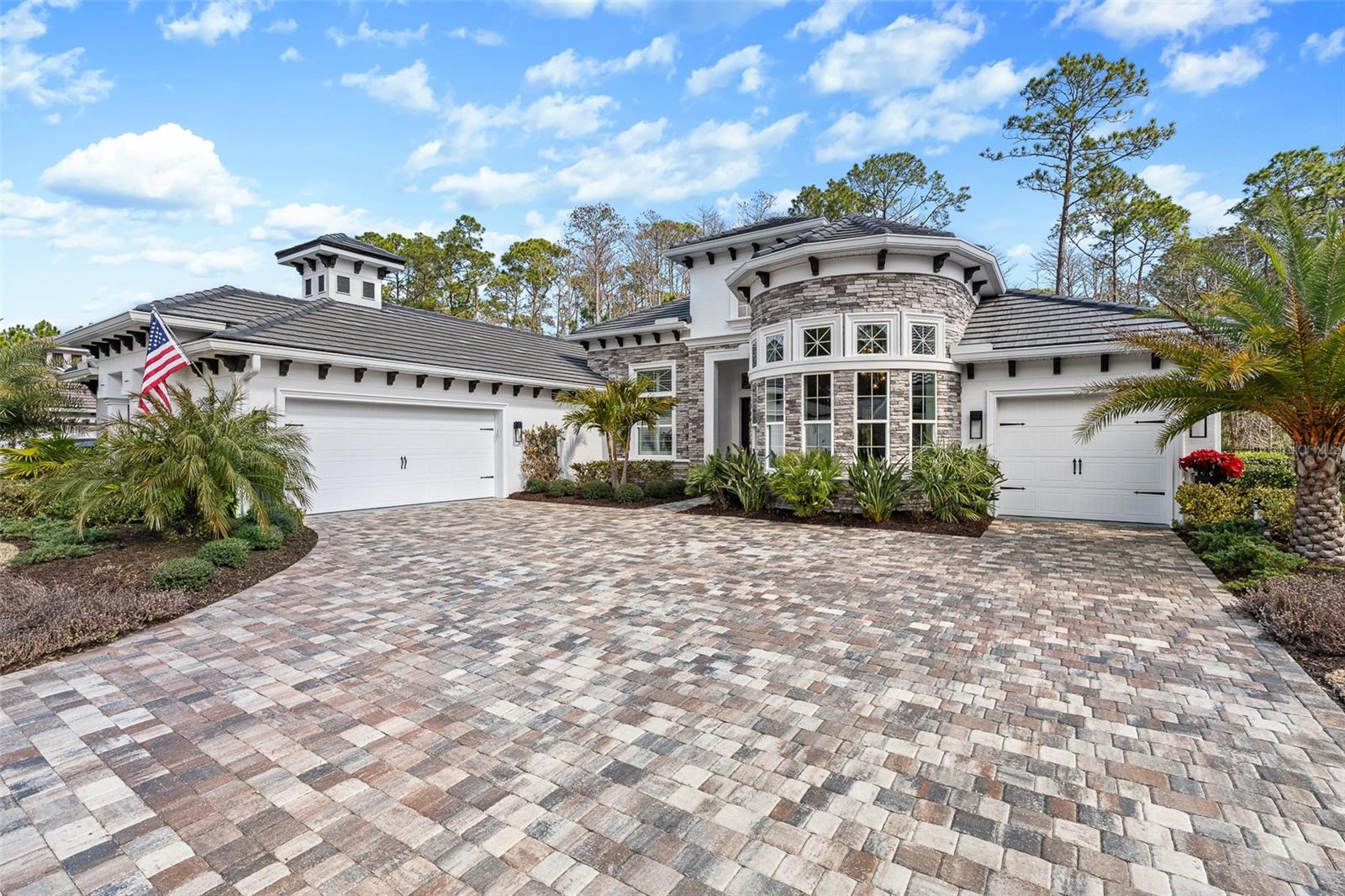 272 Stirling Bridge Drive