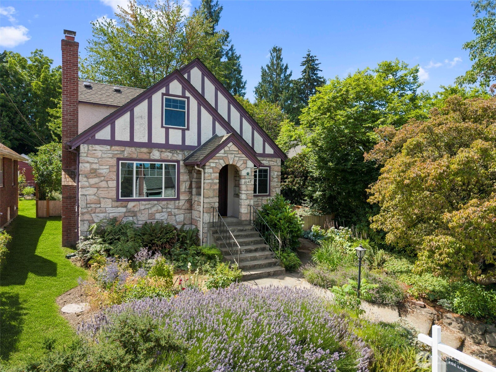 1047 NE 98th Street