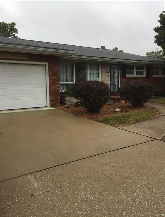 5106 Humbert Road Godfrey, IL 62035 Illinois Real Estate