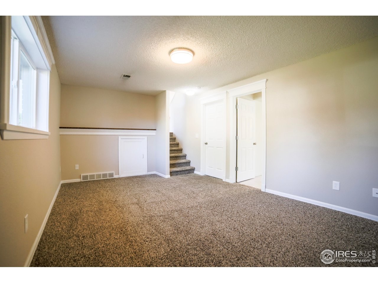 3953 Buena Vista Dr