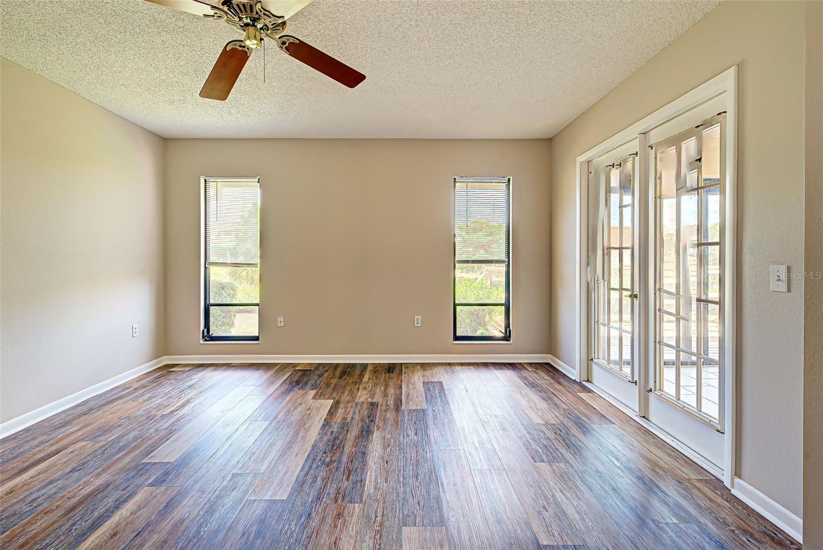 184 Inlets Boulevard 184