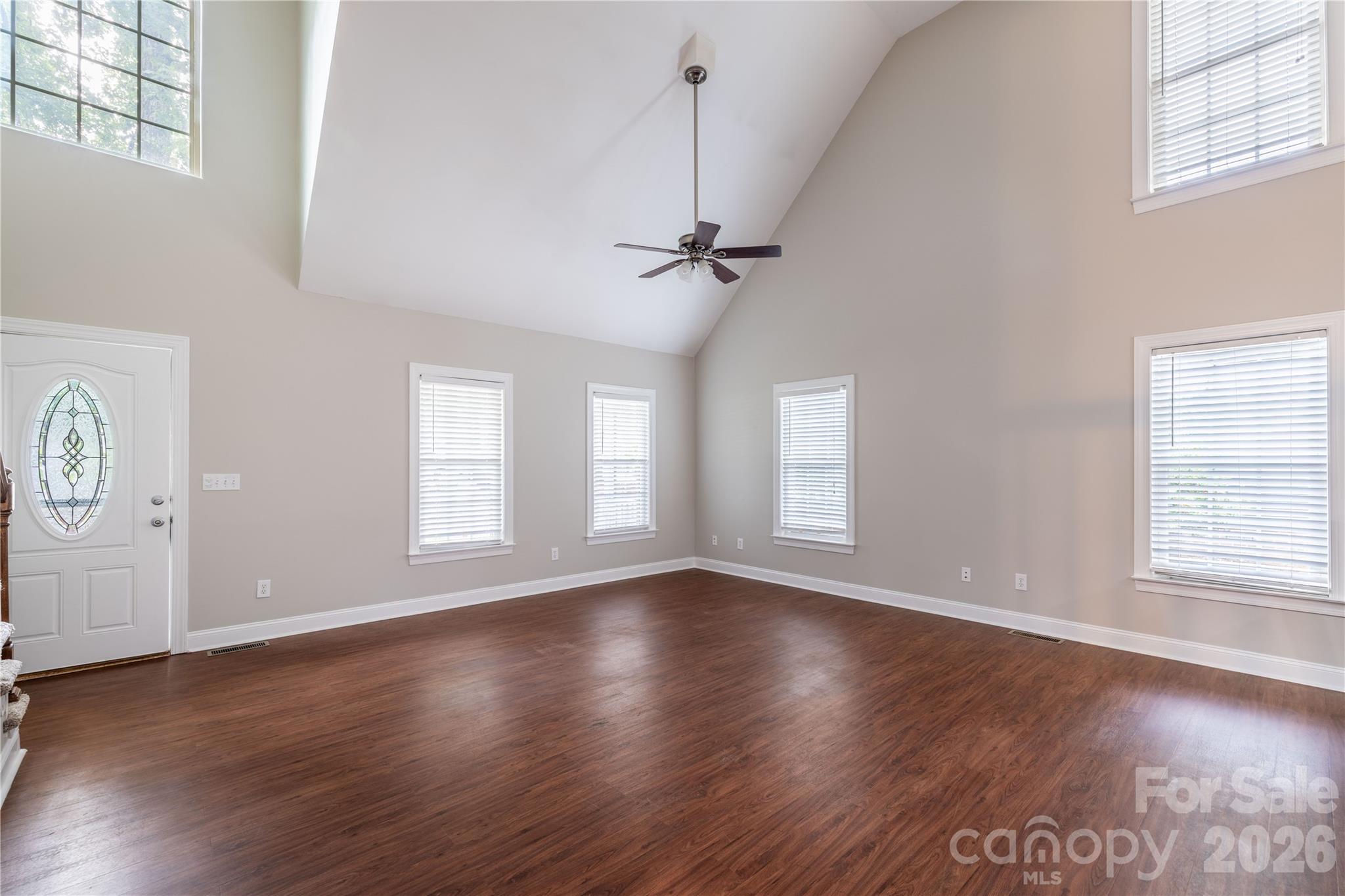 302 Skyland Court
