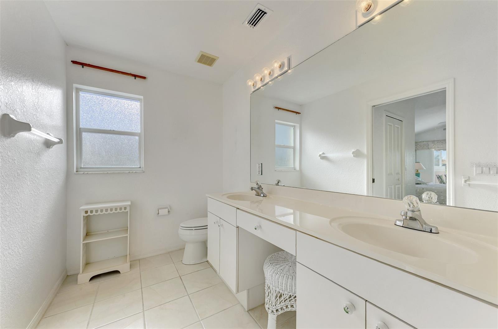 3270 Bay Ridge Way