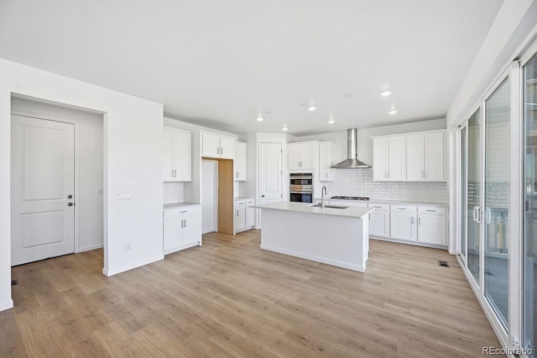 16857 W 92nd Loop