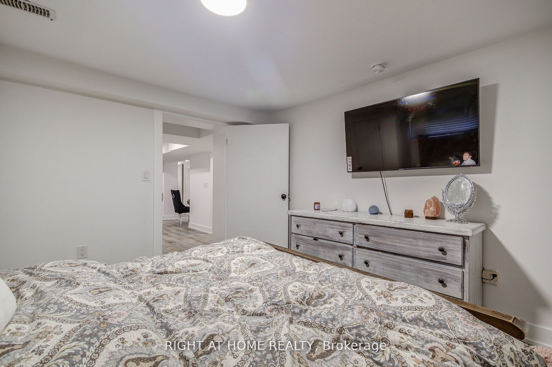 42 Bunnell Cres Basement