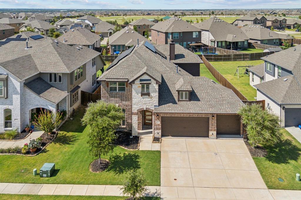 1417 Stoneleigh Place