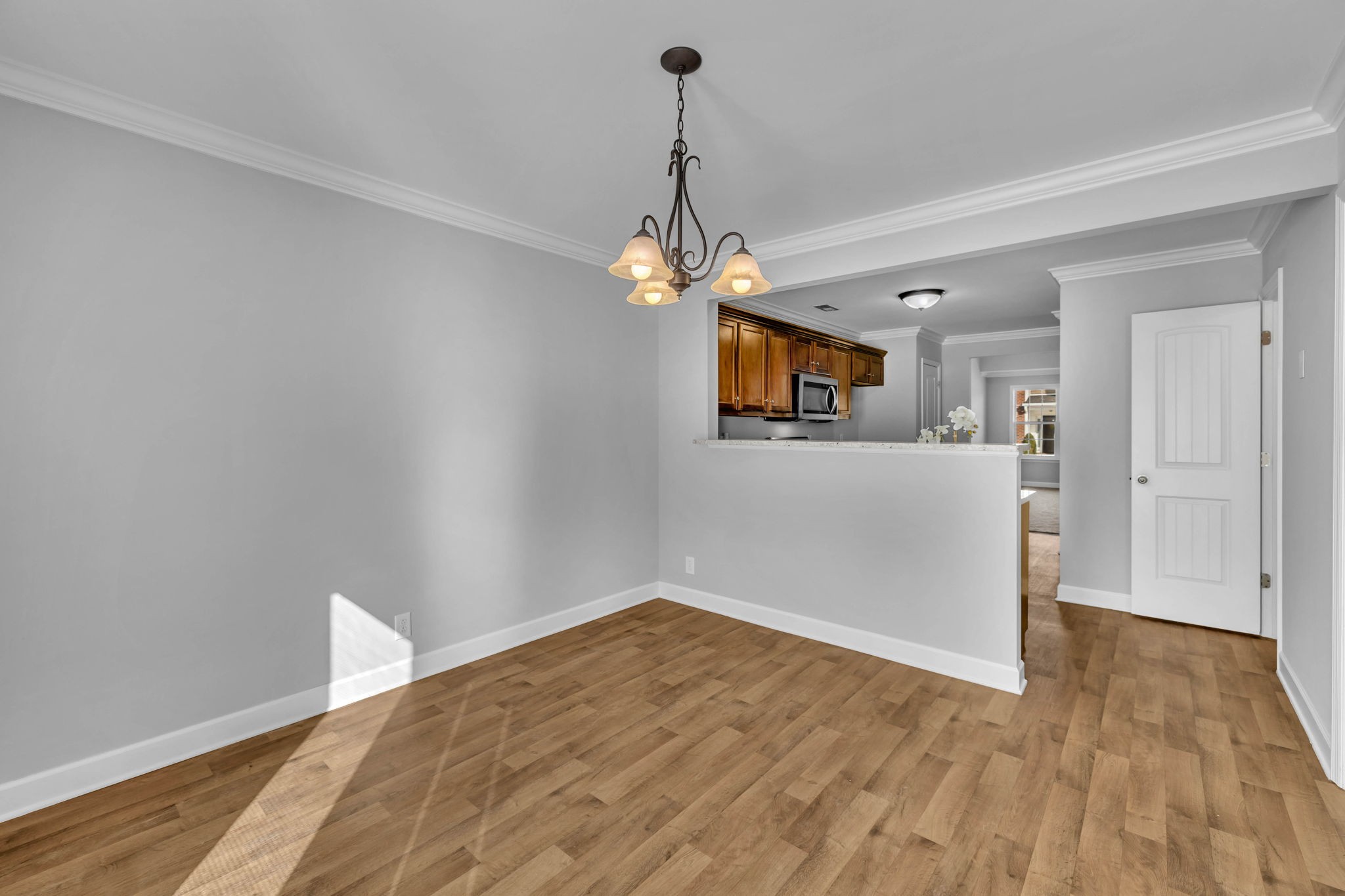 611 Bonneville Ln