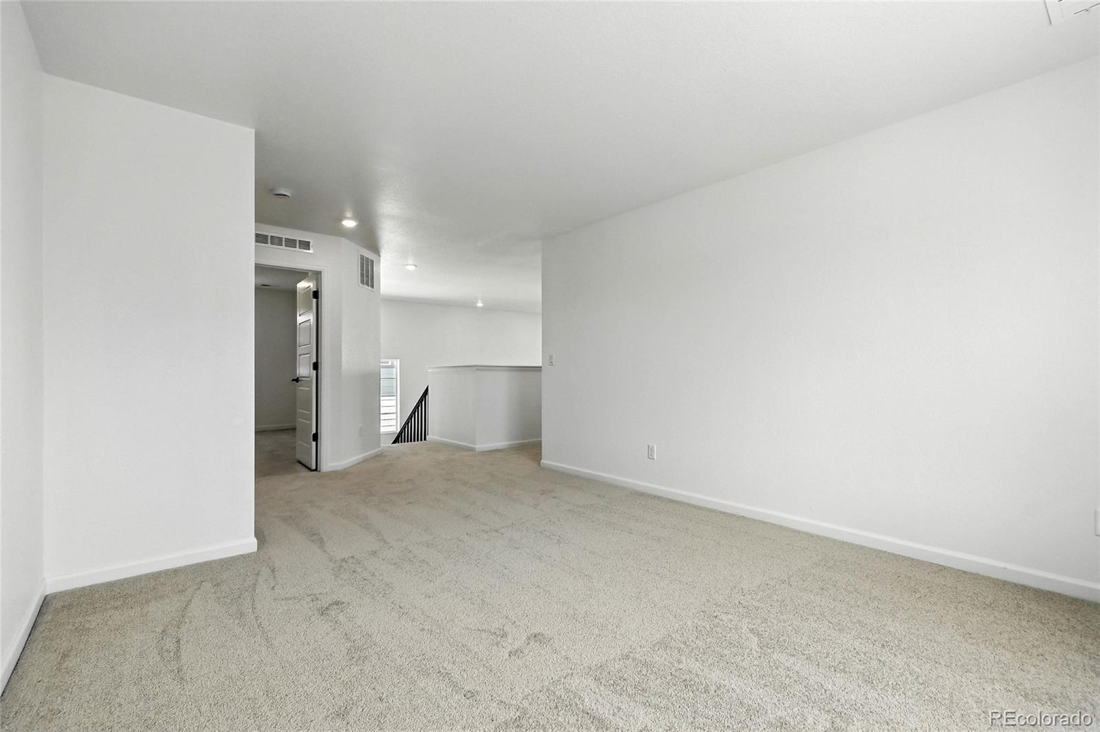 8836 Whiteclover Street