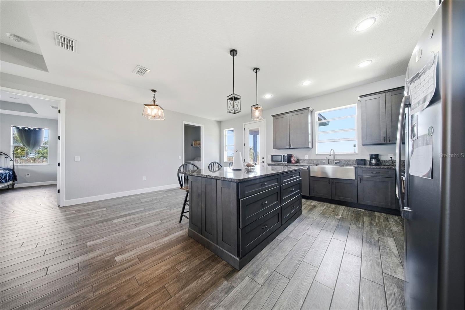 3090 80 Foot Road