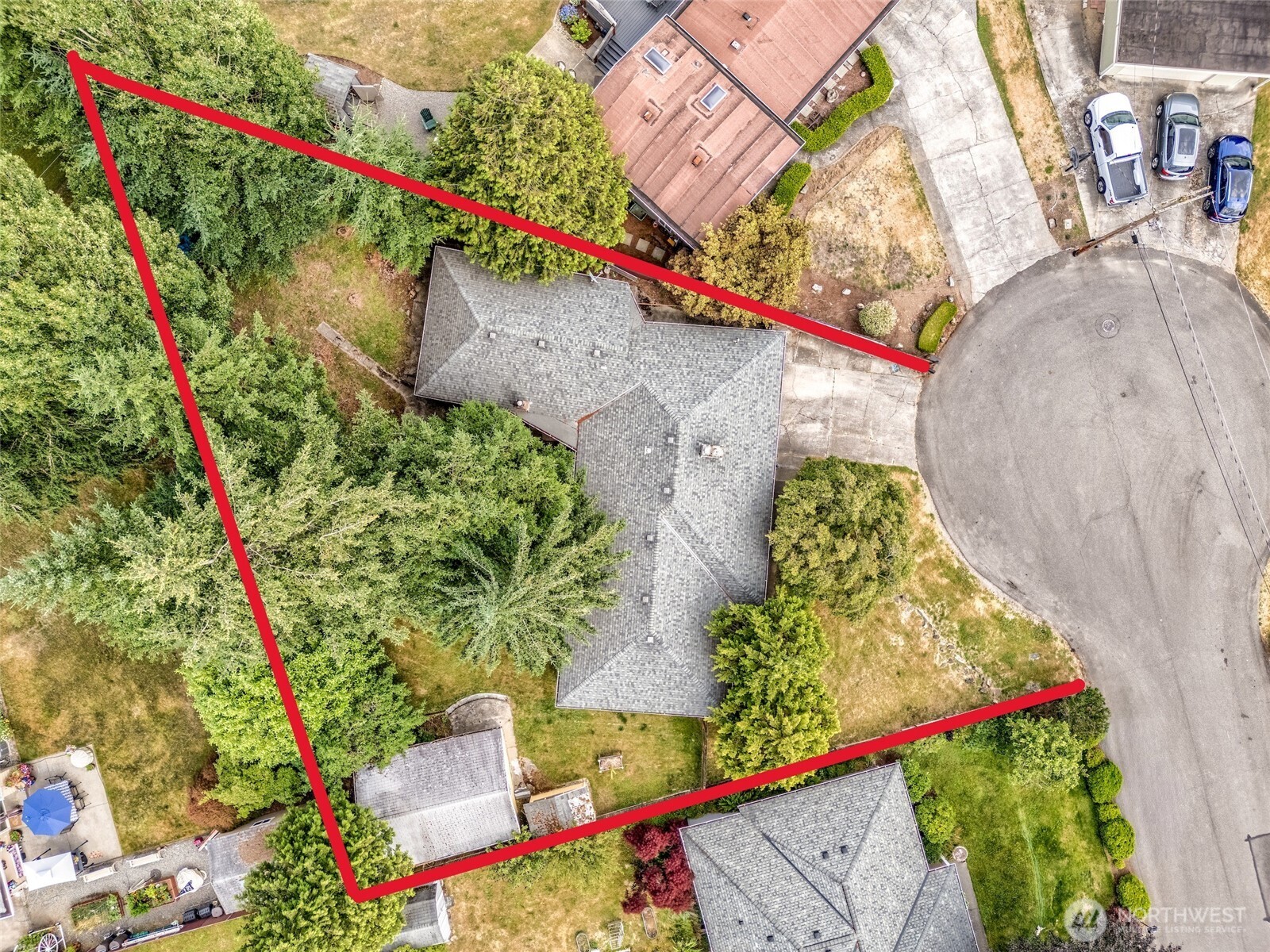 Opportunity awaits! This solid rambler offers the perfect chance to build sweat equity and make a home your own. Situated on a spacious .27-acre cul-de-sac lot in a quiet, established neighborhood, this home features great bones, generous living spaces, and endless potential. Designed for flexibility, the home offers 3 bedrooms, multiple living areas, and a layout well-suited for multigenerational living, guests, having a home office, and hobby space. Two front entry options provide added flexibility, making it easy to accommodate multigenerational living, welcome guests, create a private home office, or separate living spaces to suit your needs. Enjoy the bright kitchen featuring stainless steel appliances with plenty of workspace. This functional kitchen layout has ample cabinetry and storage. The multiple living areas and nice sized bedrooms provide room to spread out and adapt to your lifestyle. A large 2-car garage offers ample parking. Outside, the level, fully fenced yard provides privacy and plenty of room for pets, play, gardening, or future possibilities. NR-2 zoning may allow up to two (2) ADU's (buyer to verify feasibility and permitting requirements with the City of Kent). Whether you're an investor, builder, or buyer looking to personalize a home, this property presents a rare opportunity in a desirable location. Home is being sold as-is. No HOA. The home has been preinspected.