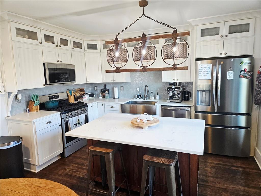 33253 Cedar Niles Road