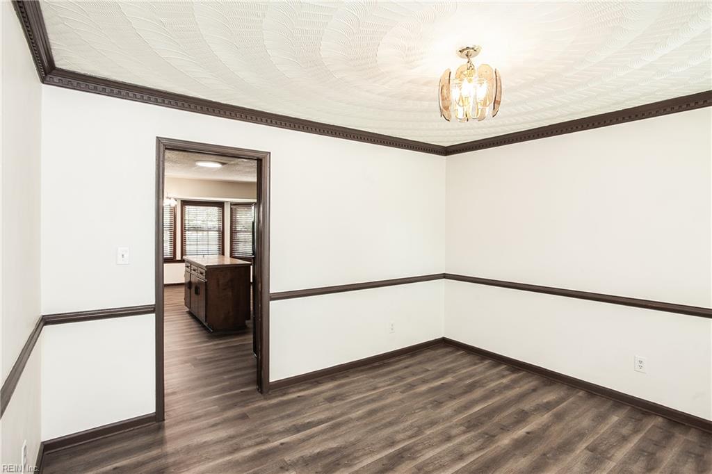 1513 Narbonne Court