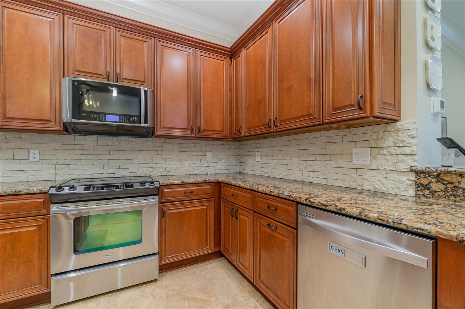 13048 Creekside Lane