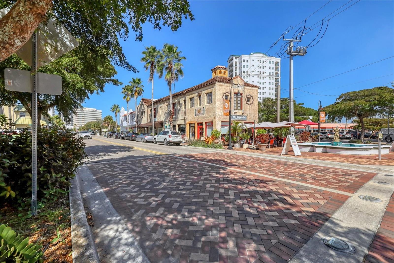 635 S Orange Avenue 404