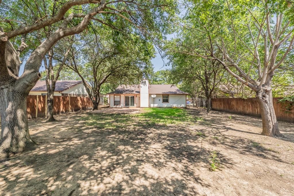 214 Kalmia Drive