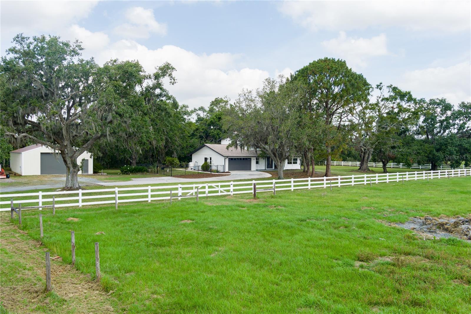 5403 Red Rooster Road