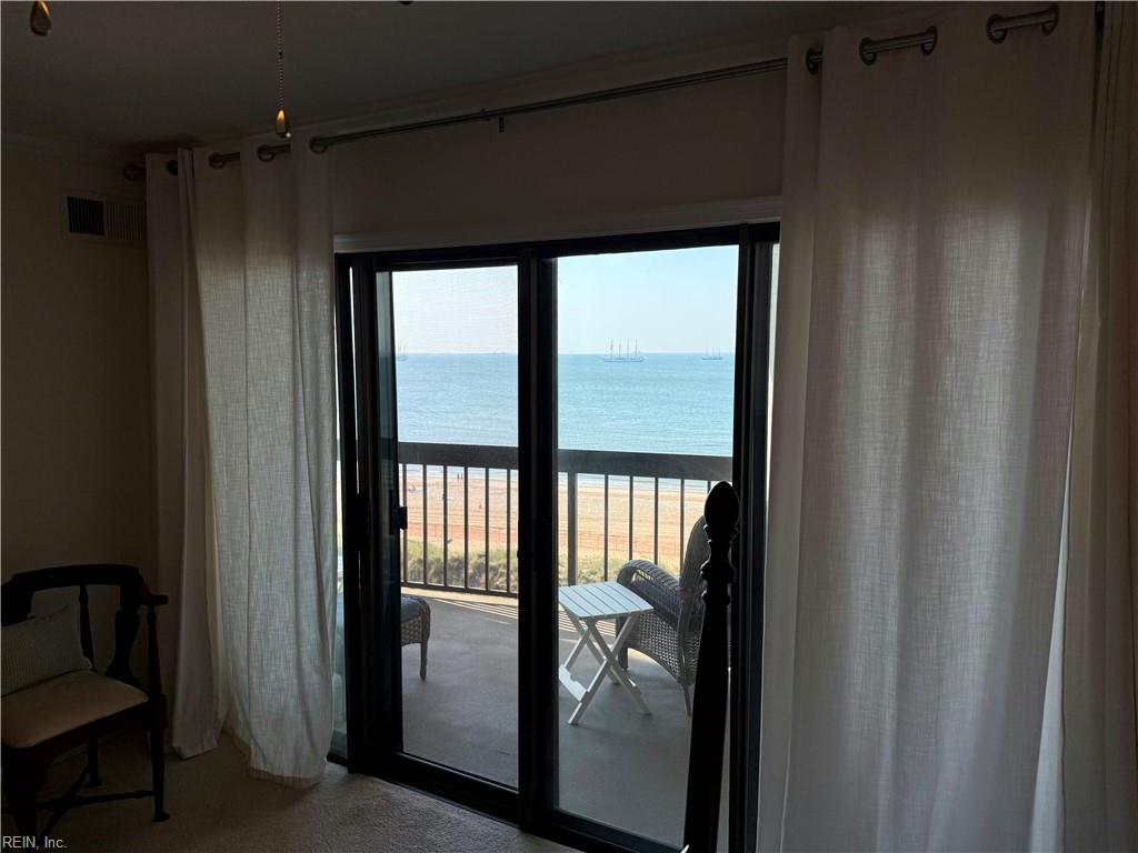 2830 Shore Drive 706