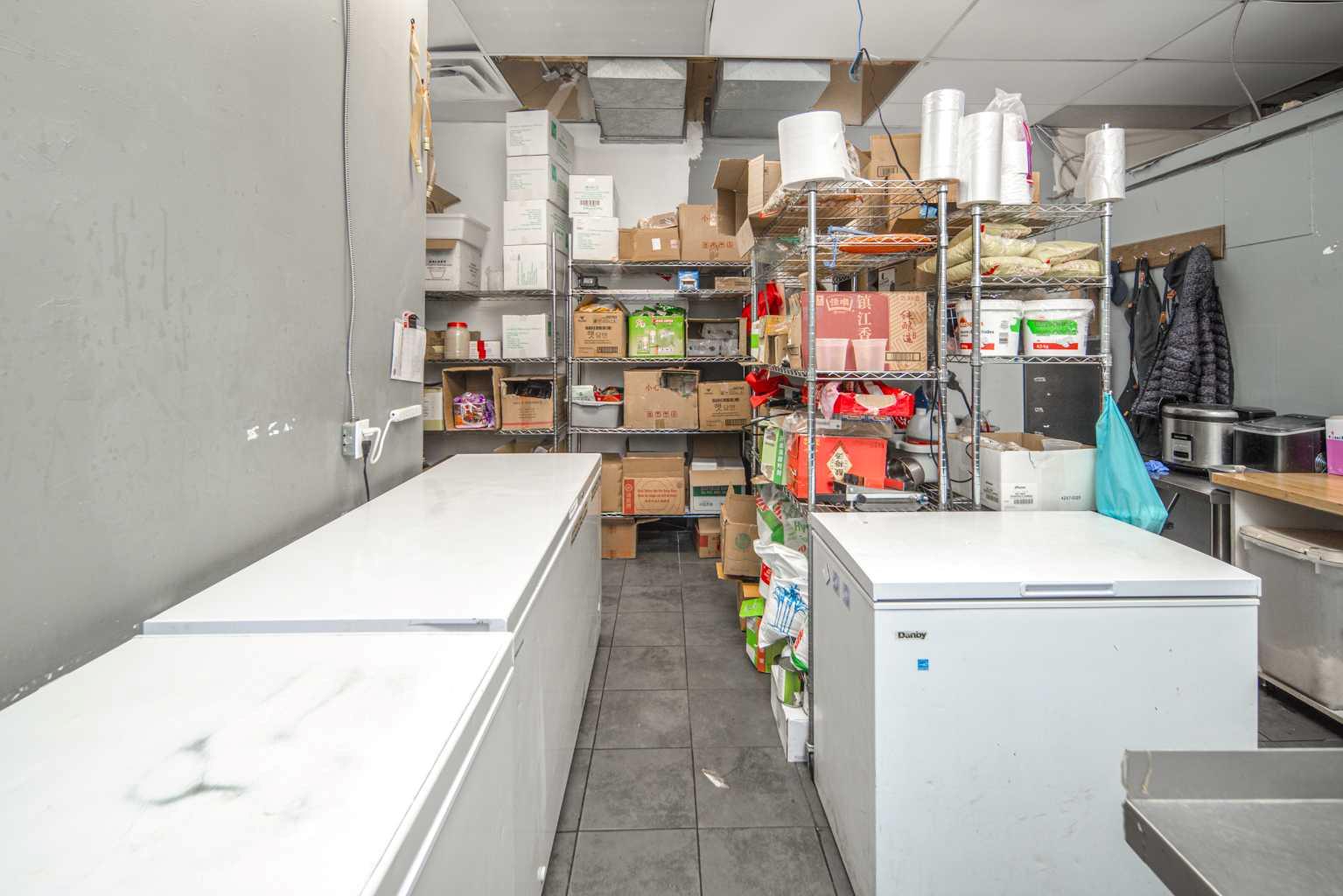 2111 Centre Street NW