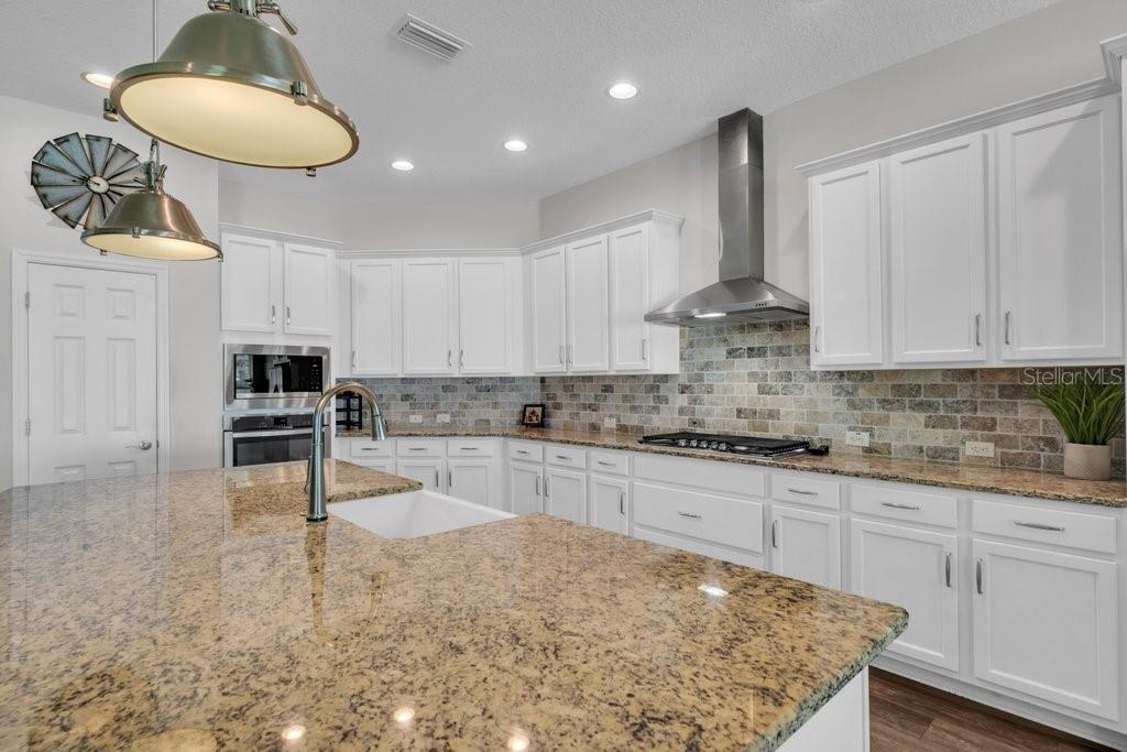 1210 Lorea Lane