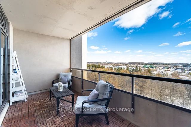 9255 Jane St 809
