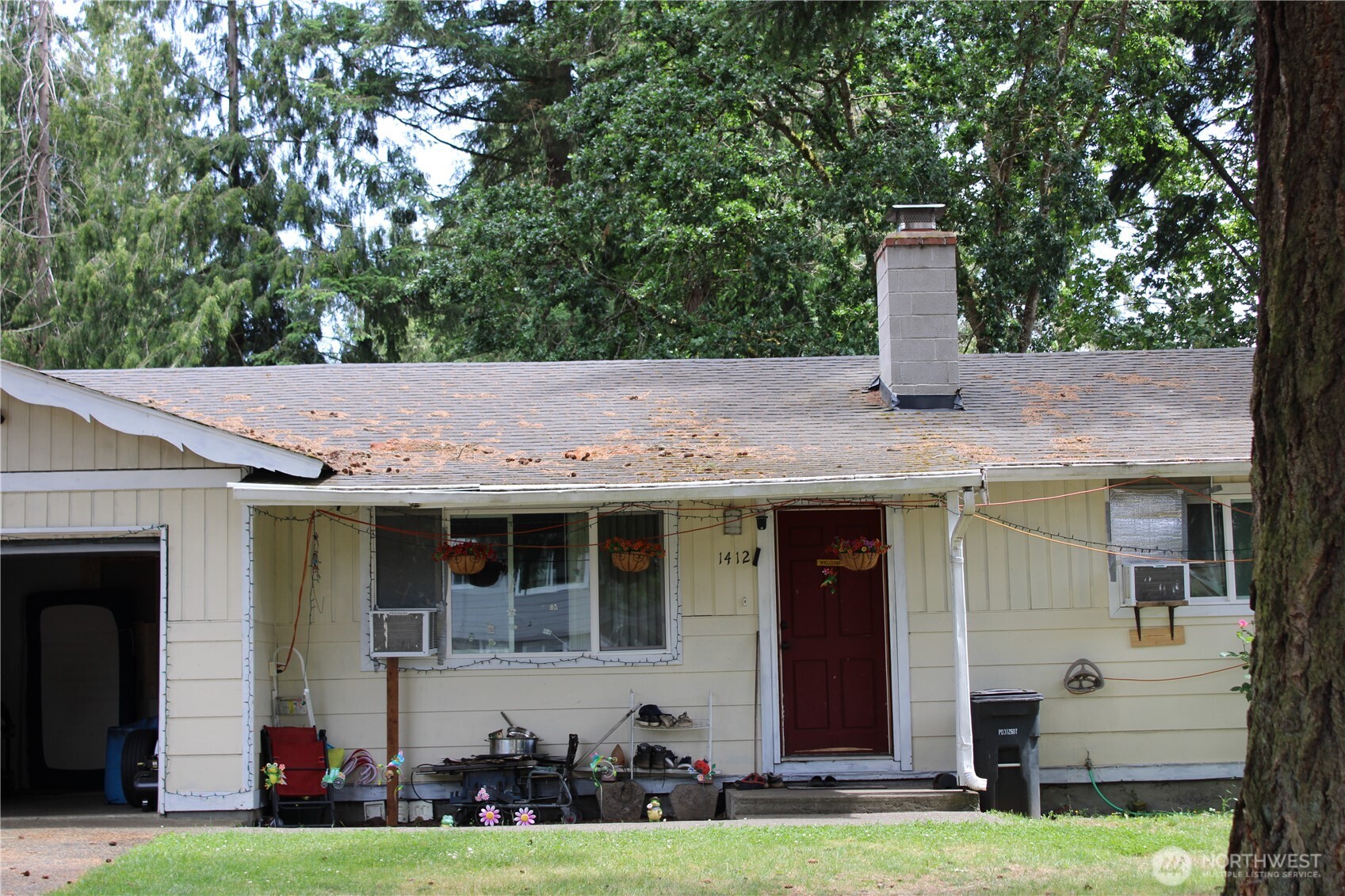 1414 Hensley Street NE 1412