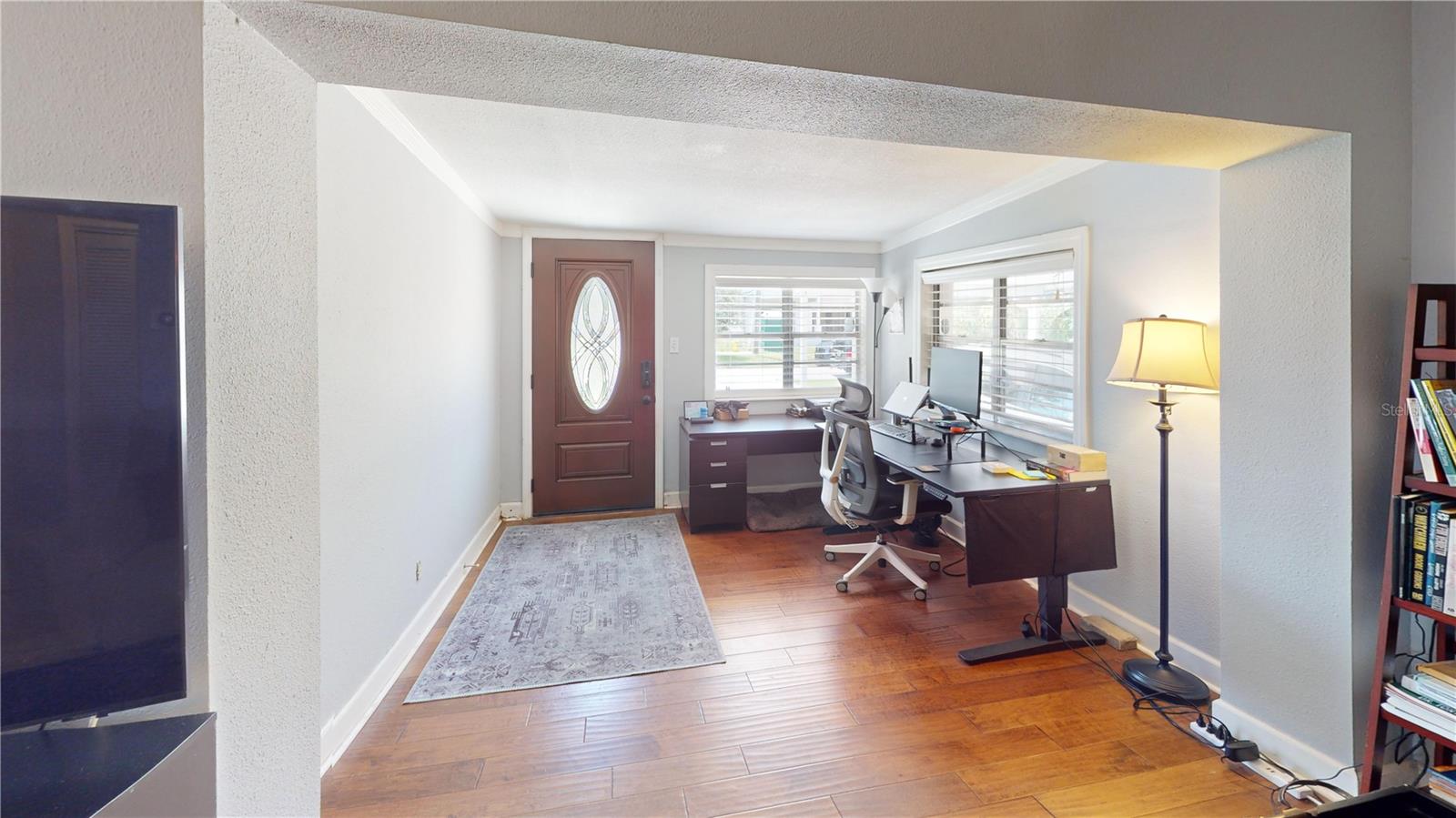 805 W Braddock Street