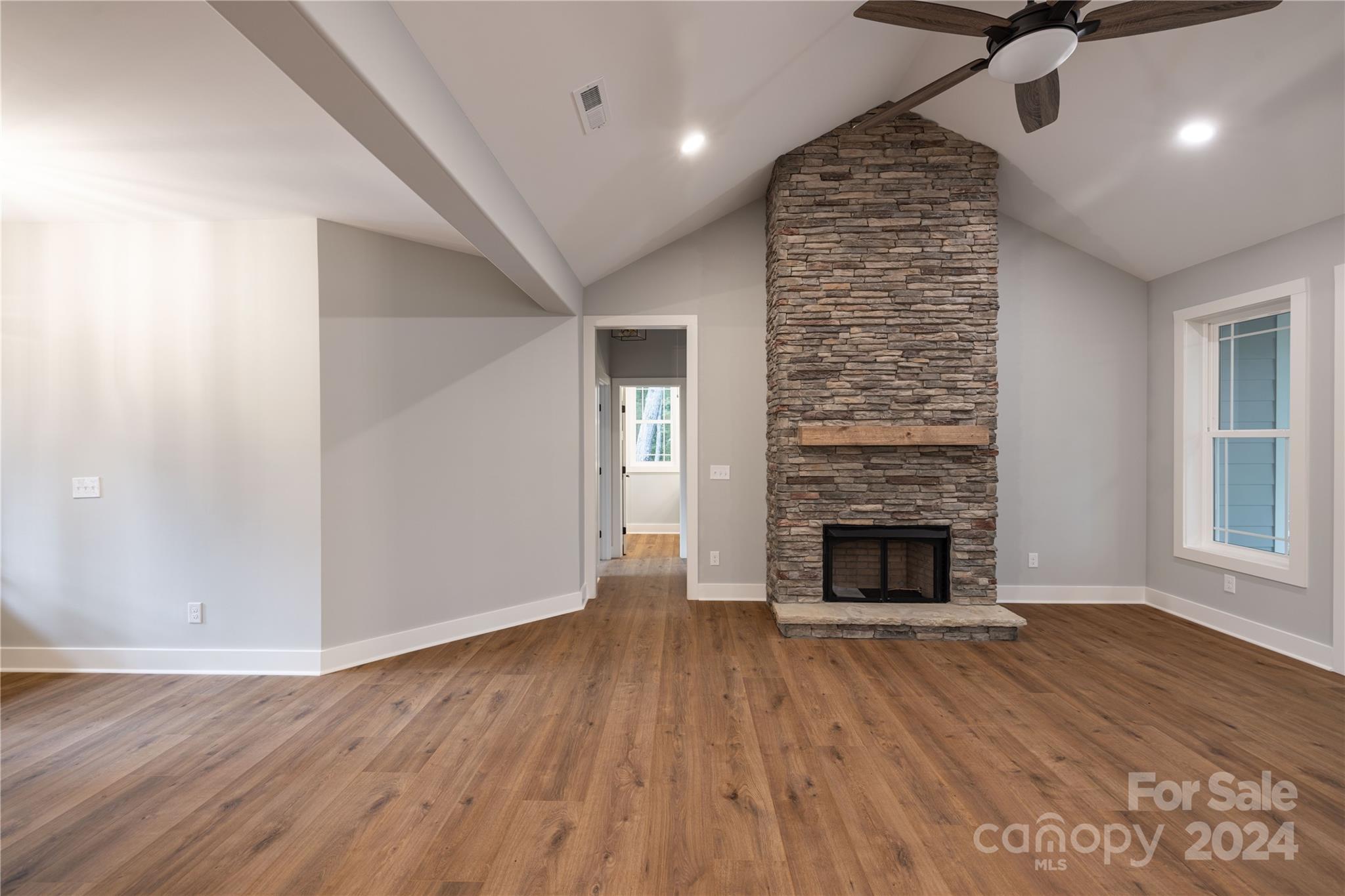 143 Eagle Point
