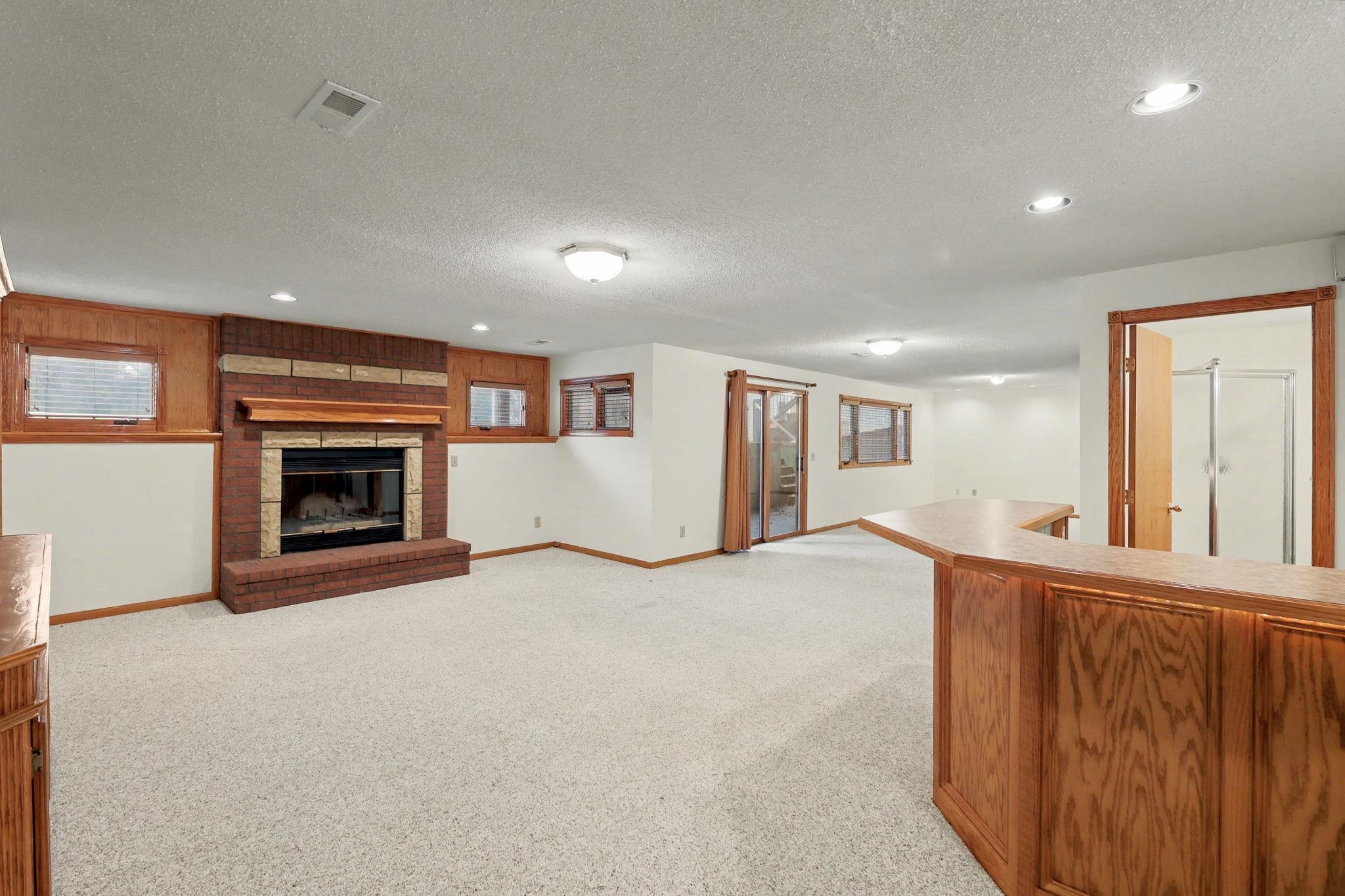 2318 N Cedar Downs Ln