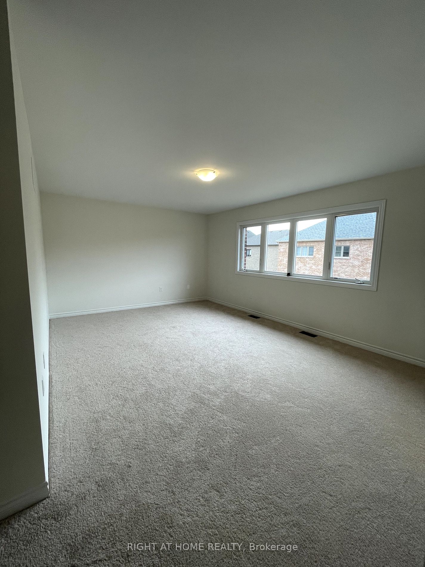28 Valleo St