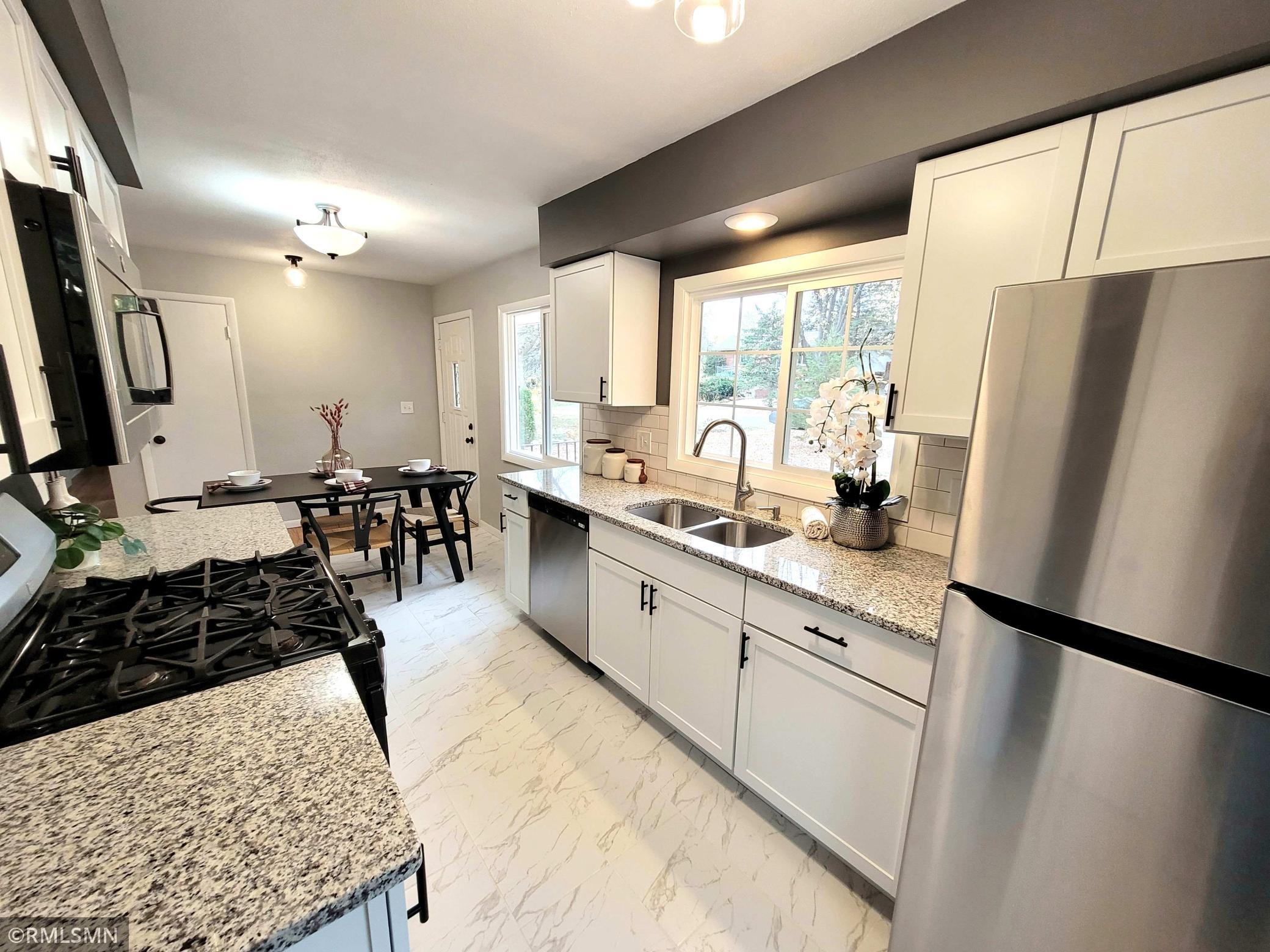 2956 Edgewood Avenue N