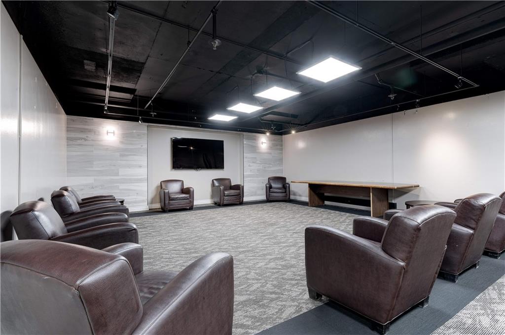 150 CHARLTON Avenue E 308