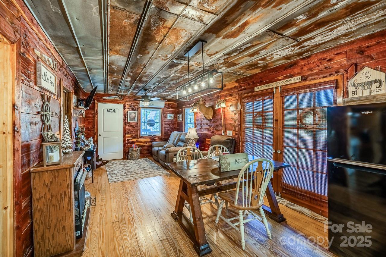 398 W V Thompson Road