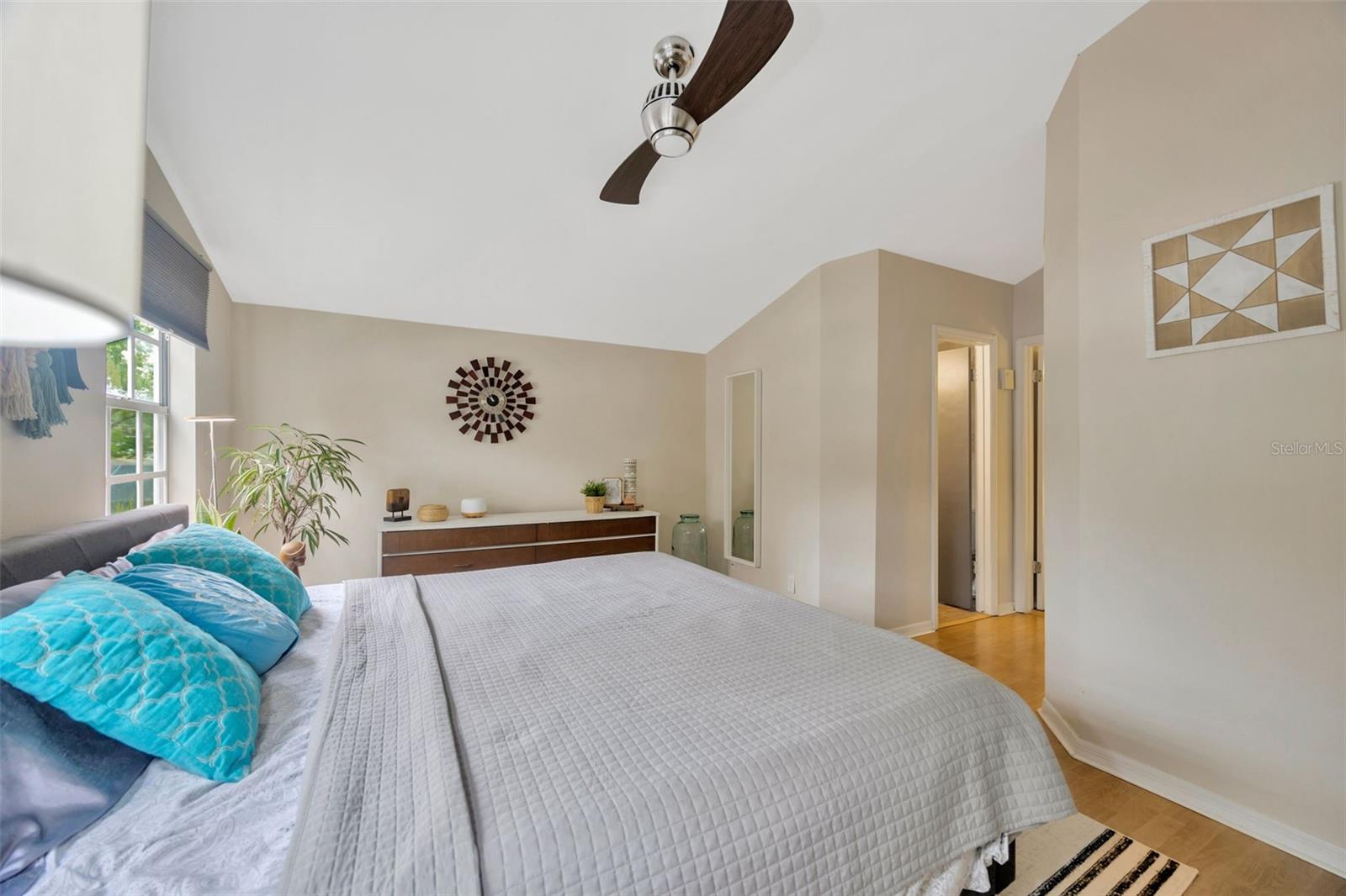 6831 S Wall Street