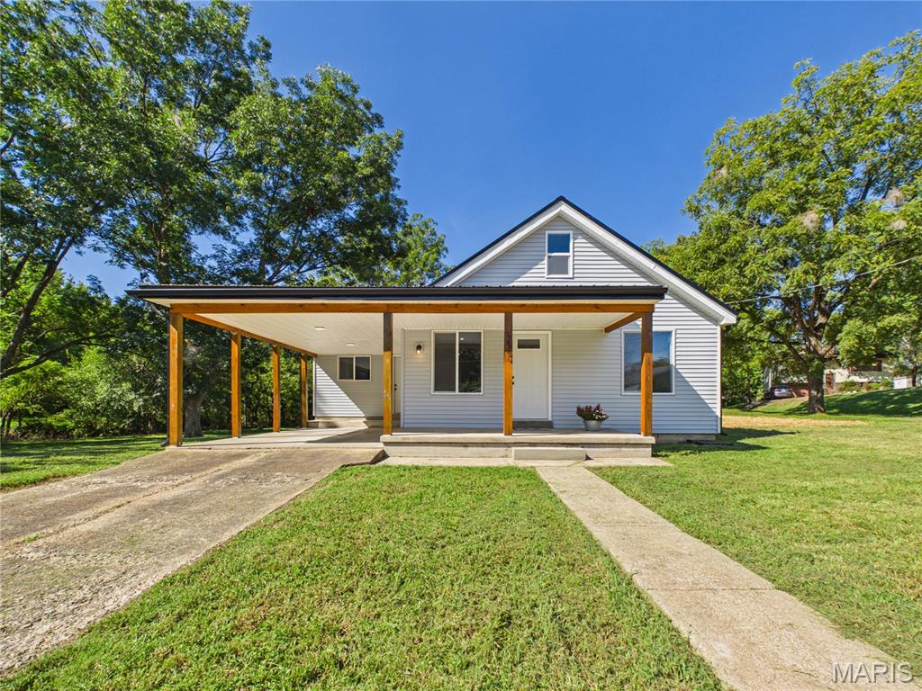 Completely renovated and move-in ready! This beautifully updated home has been transformed from top to bottom, with everything new and thoughtfully refreshed for modern living. From the moment you step inside, you’ll appreciate the fresh, clean finishes and turnkey condition—just bring your belongings and make yourself at home! The spacious primary suite is a true retreat, offering plenty of room to relax and unwind. It features a walk-in closet and has walk-out access to a private deck overlooking the backyard, creating a wonderful extension of the living space and an ideal spot for morning coffee, relaxation, or simply enjoying a little privacy.Outside, the large backyard provides plenty of room for entertaining, pets, gardening, play, or simply relaxing and enjoying the space and fruit trees. With its extensive renovation, oversized primary suite, private deck, and generous outdoor area, this home offers the rare combination of modern, low-maintenance living with plenty of room to spread out.If you’re looking for a home where everything has been renovated and the major work is already done, this one deserves a look!