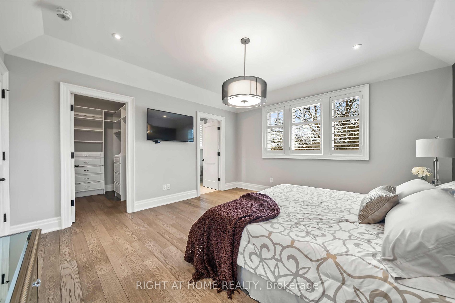 1338 Tansley Dr
