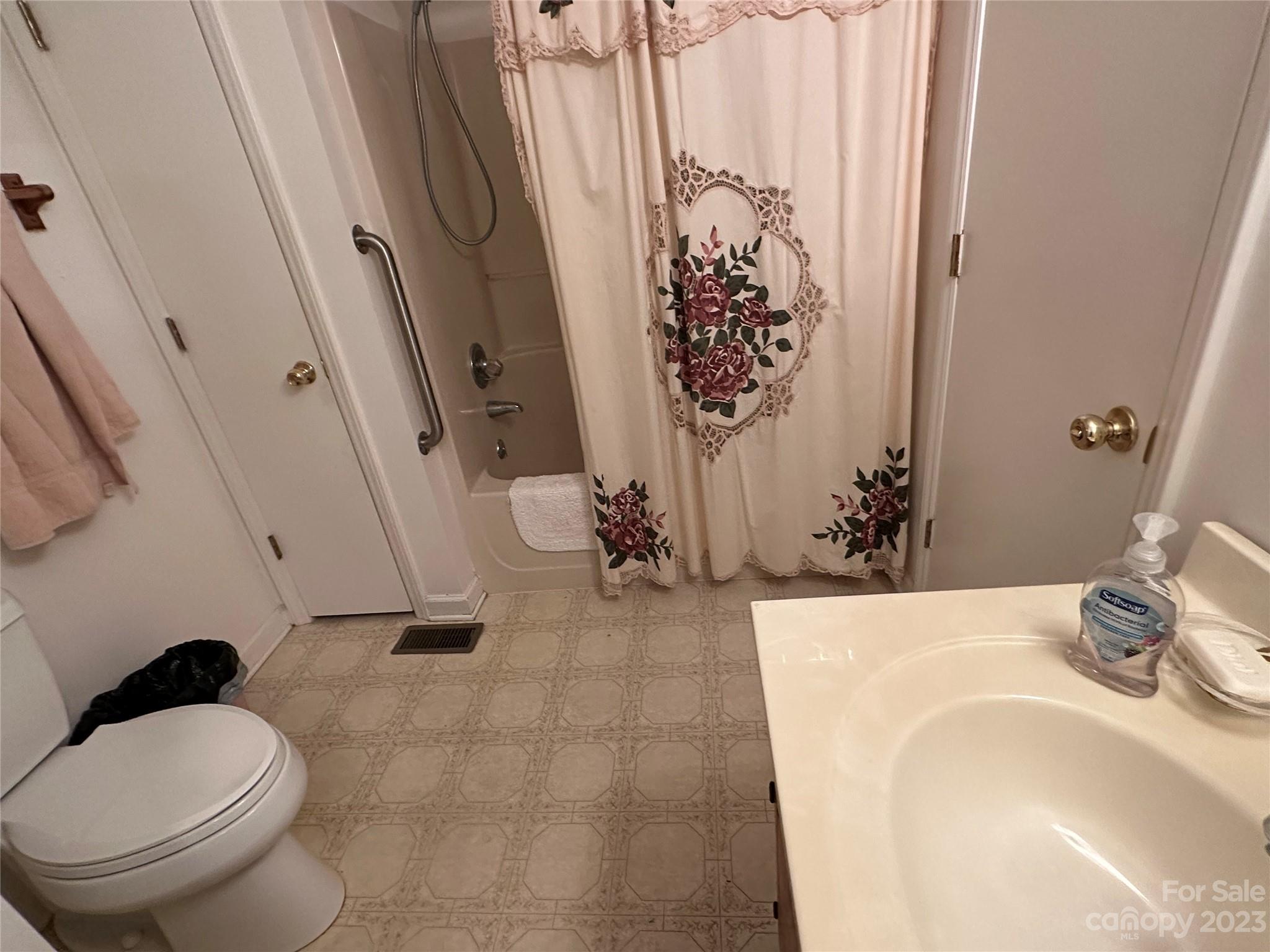 1305 Hibriten Drive